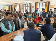 जिलाधिकारी की अध्यक्षता में चकिया तहसील सभागार में हुआ सम्पूर्ण समाधान दिवस का आयोजन